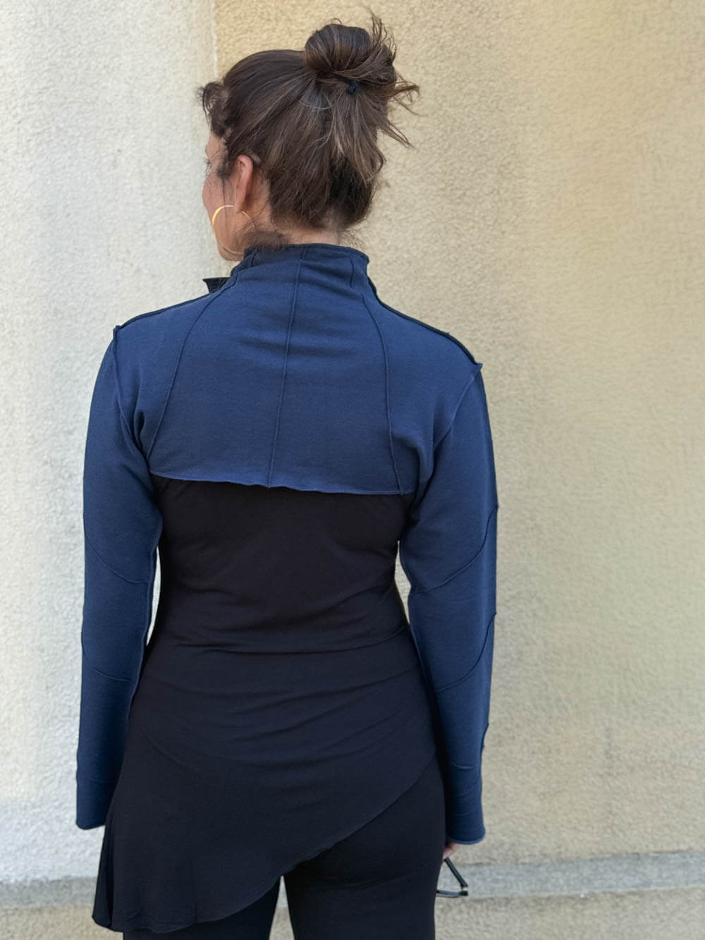 caraucci women's bamboo cotton fleece navy blue bolero jacket with raised stitch detailing #color_navy