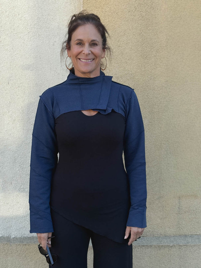 caraucci women's bamboo cotton fleece navy blue bolero jacket with raised stitch detailing #color_navy