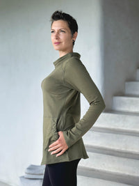 caraucci women's army green bamboo cotton fleece pullover with kangaroo pocket #color_forest