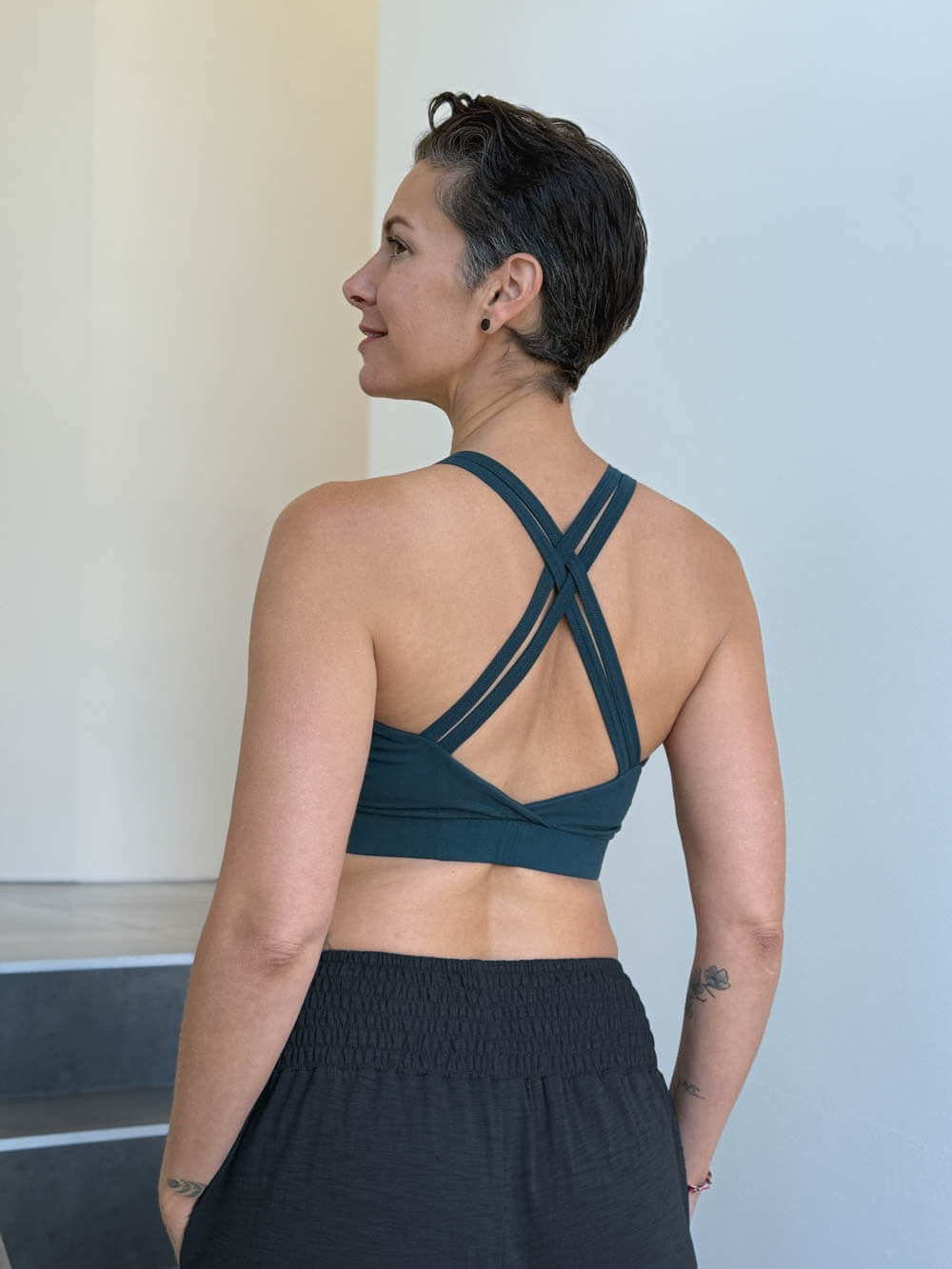 caraucci stretchy full coverage teal blue yoga bra top with criss cross back straps #color_teal