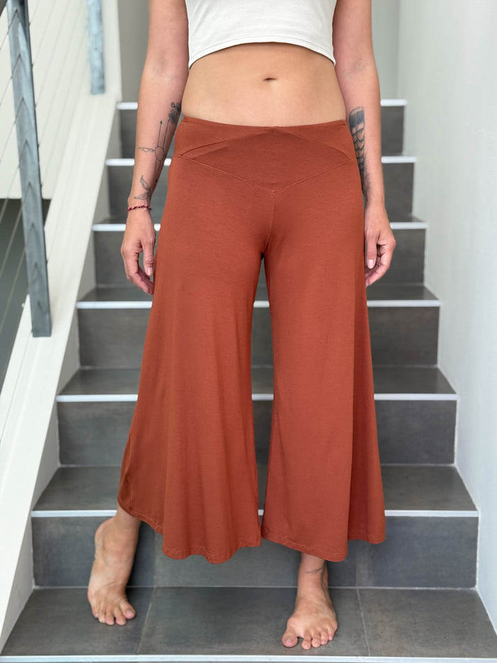caraucci women's burnt orange wide leg cropped flare pants #color_copper