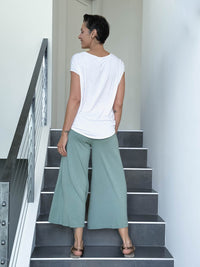 caraucci women's moss green wide leg cropped flare pants #color_moss