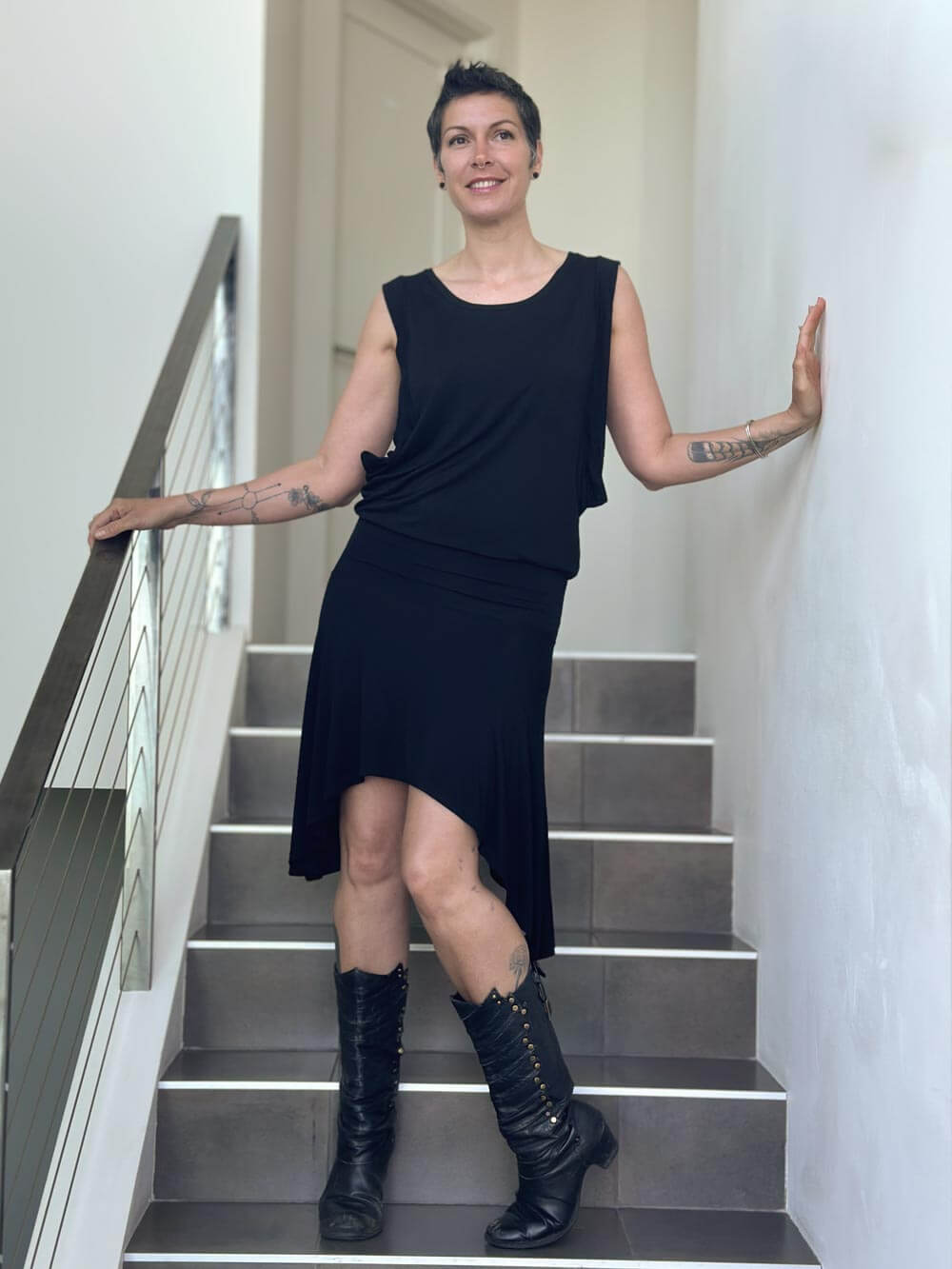 caraucci black drop-waisted flapper dress #color_black