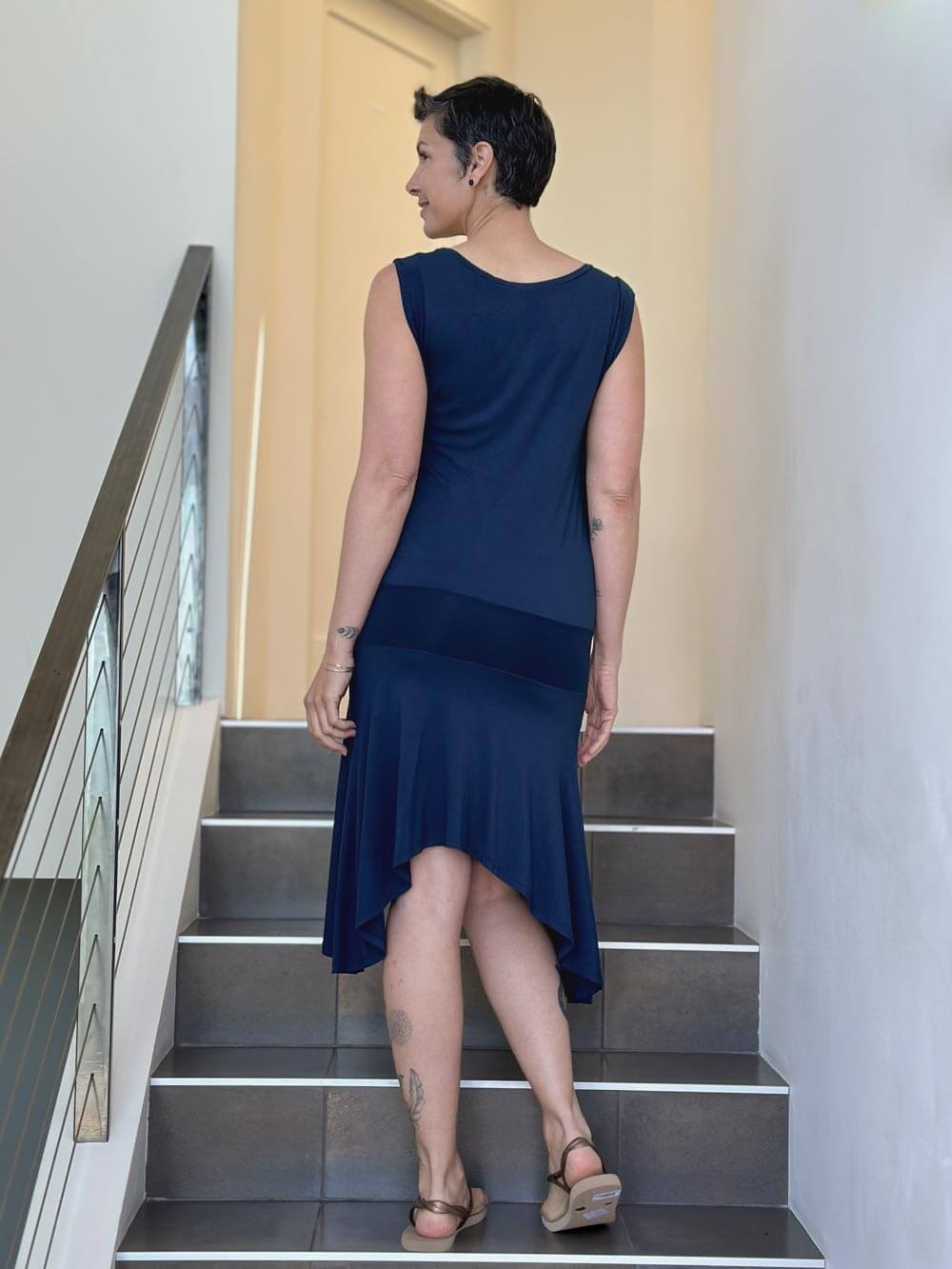 caraucci navy blue drop-waisted flapper dress #color_navy