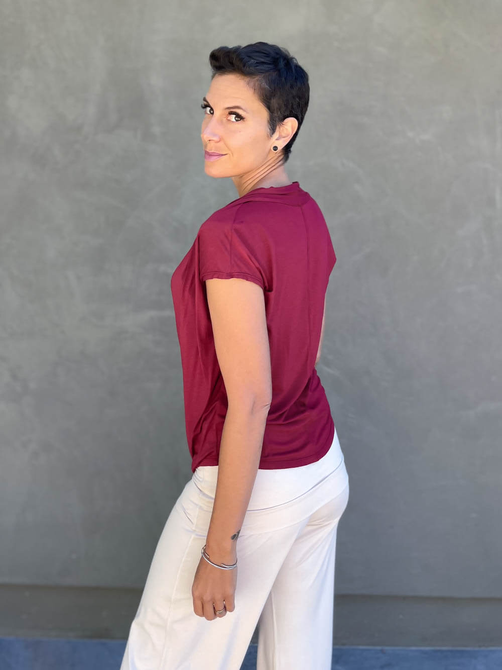 caraucci women's plant-based scarlet red rayon jersey lightweight loose fit scarlet red top #color_scarlet