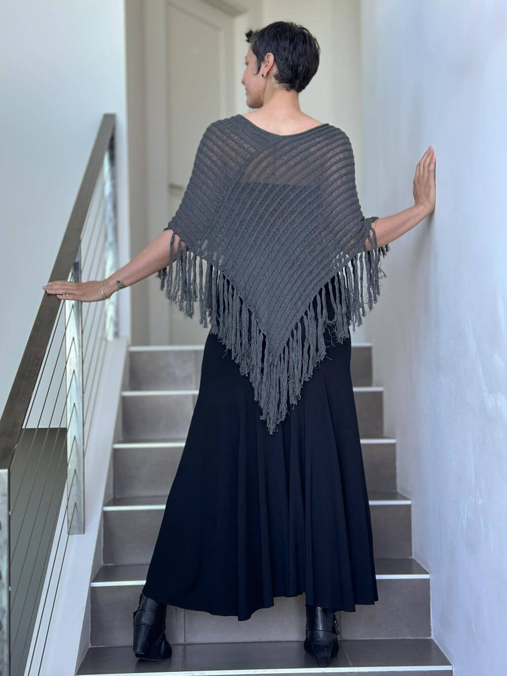 caraucci gray hand-knit cotton fringe poncho #color_charcoal