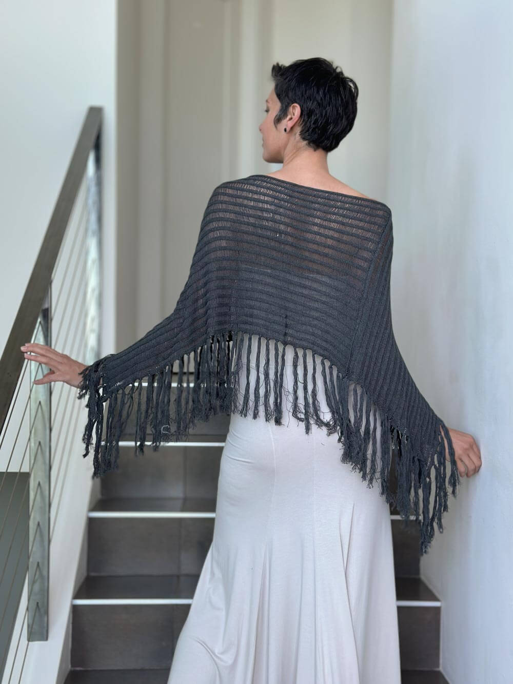 caraucci gray hand-knit cotton fringe poncho #color_charcoal