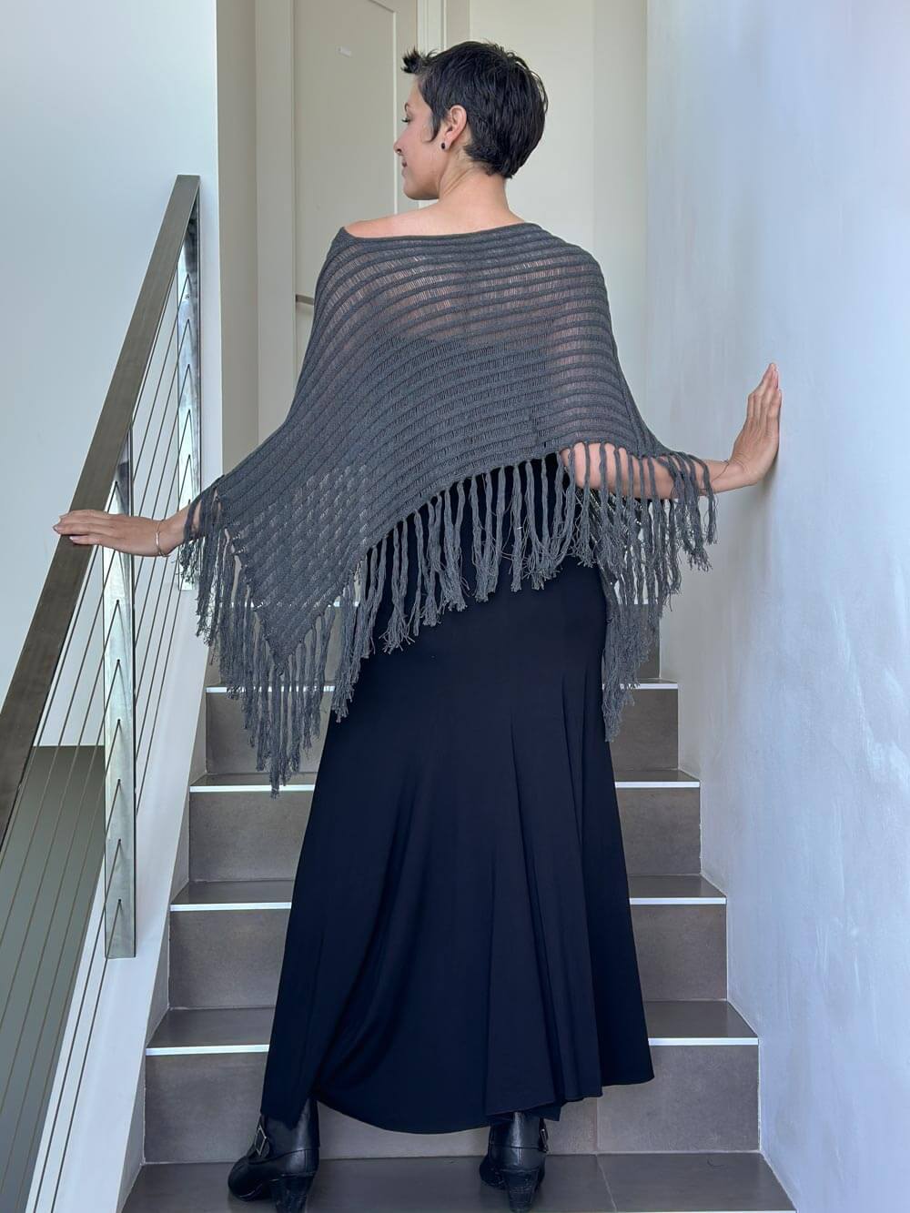 caraucci gray hand-knit cotton fringe poncho #color_charcoal