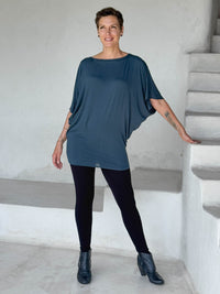 caraucci kimono tunic teal worn as tunic with black leggings #color_teal