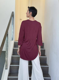 women's lightweight jersey maroon 3/4 sleeve v-neck kurta tunic #color_wine