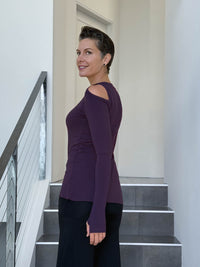 women's plant based stretchy rayon jersey purple peekaboo long sleeve top with thumbholes #color_plum