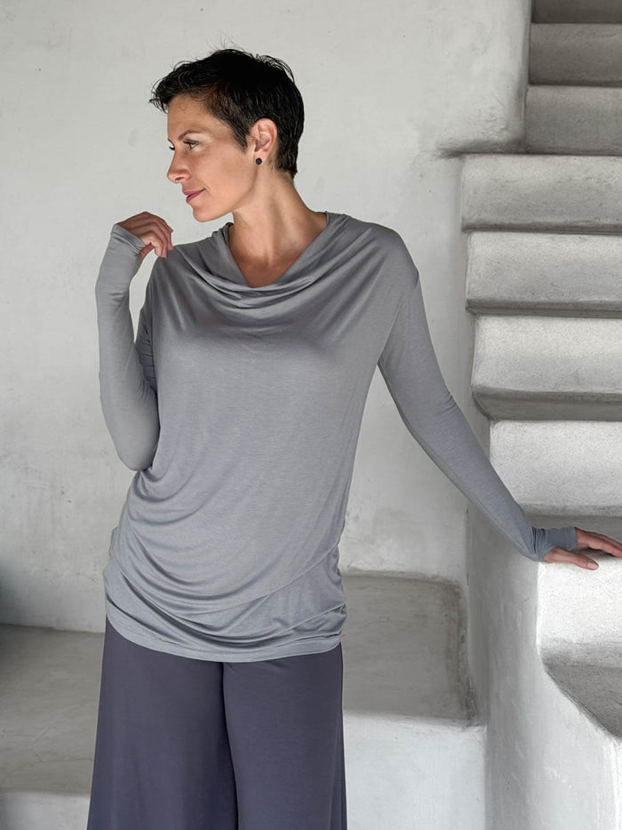 women's plant based rayon jersey lightweight light grey long sleeve top with thumbholes #color_stone
