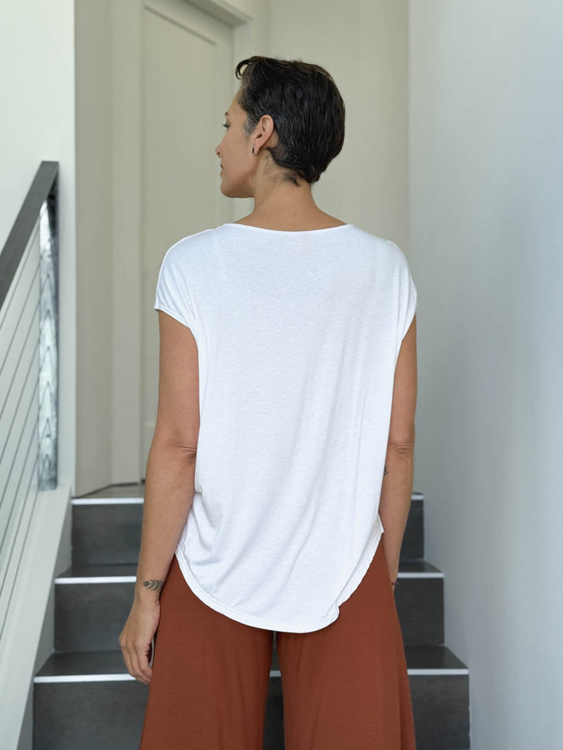 caraucci plant-based rayon jersey lightweight white unstructured cap sleeve tee #color_white
