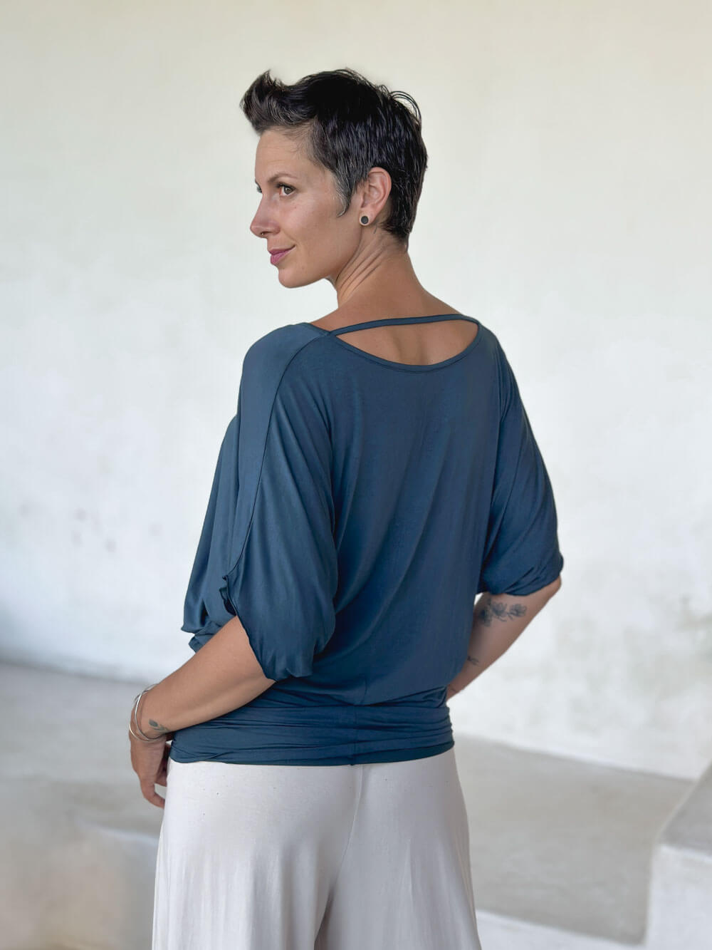 caraucci women's lightweight short sleeve teal blue loose fit top #color_teal