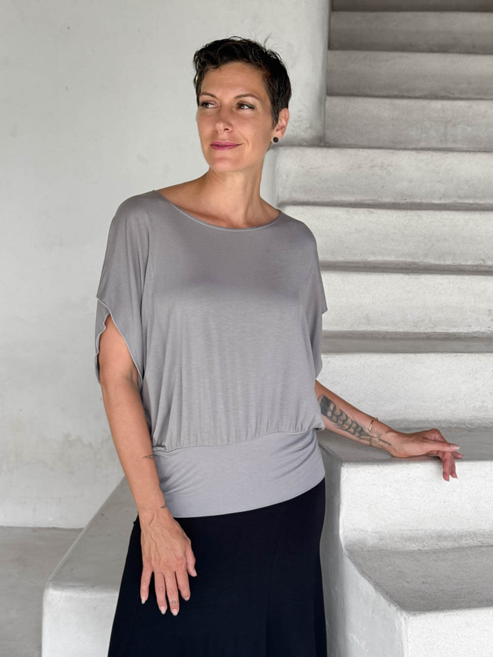 caraucci women's light grey lightweight short sleeve loose fit top #color_stone