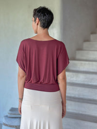 caraucci women's maroon lightweight short sleeve loose fit top #color_wine