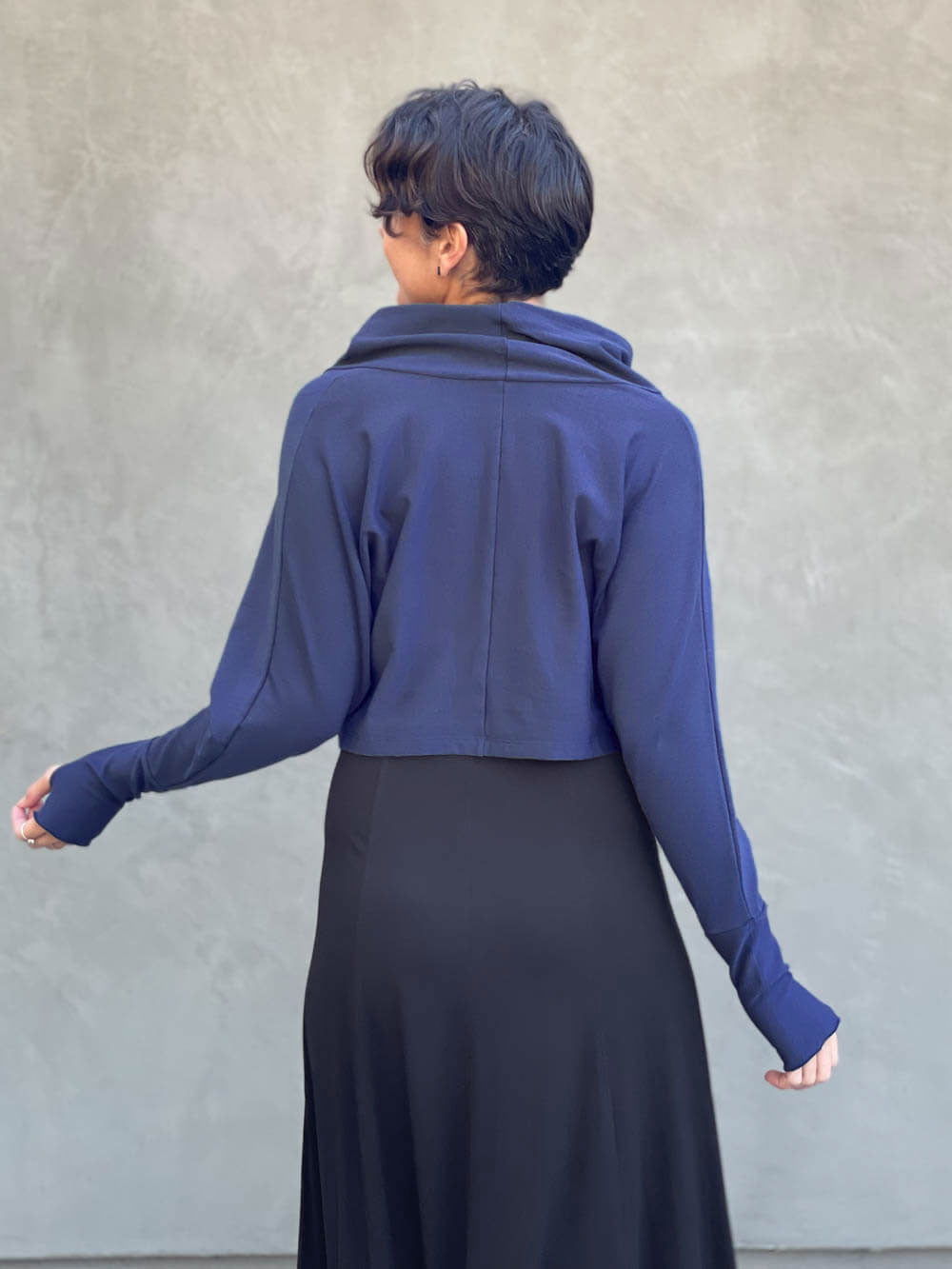 caraucci women's bamboo cotton fleece navy blue dolman cowl shrug with thumbholes #color_navy
