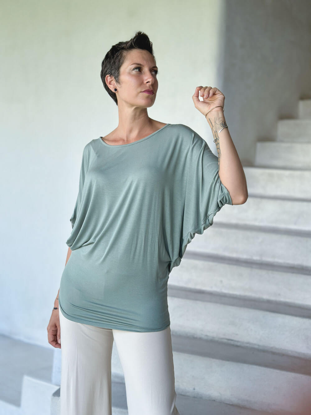 caraucci women's lightweight short sleeve sage green loose fit top #color_moss