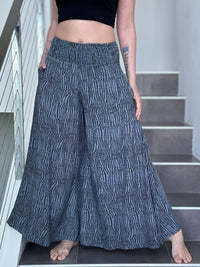 Abstract Print Wide Leg Flow Pant