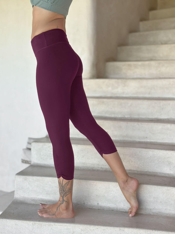 caraucci bamboo spandex capri length purple leggings #color_jam