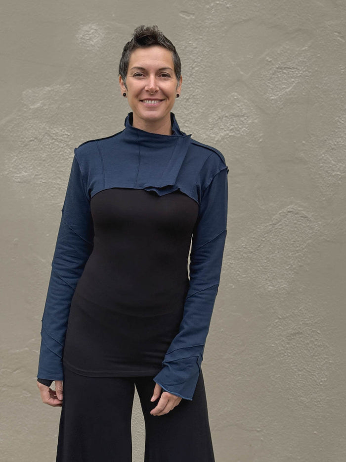 caraucci women's bamboo cotton fleece navy blue bolero jacket with raised stitch detailing #color_navy