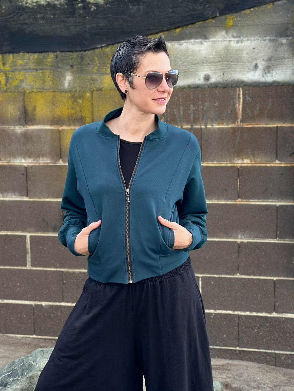 セオリー★新品★COMPACT CREPE SWEATSHIRT BOMBER Women's Bamboo Cotton Fleece Bomber Jacket – CARAUCCI
