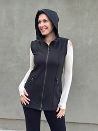 caraucci black bamboo fleece hooded zipper vest with pockets #color_black