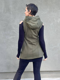 caraucci army green bamboo fleece hooded zipper vest with pockets #color_forest