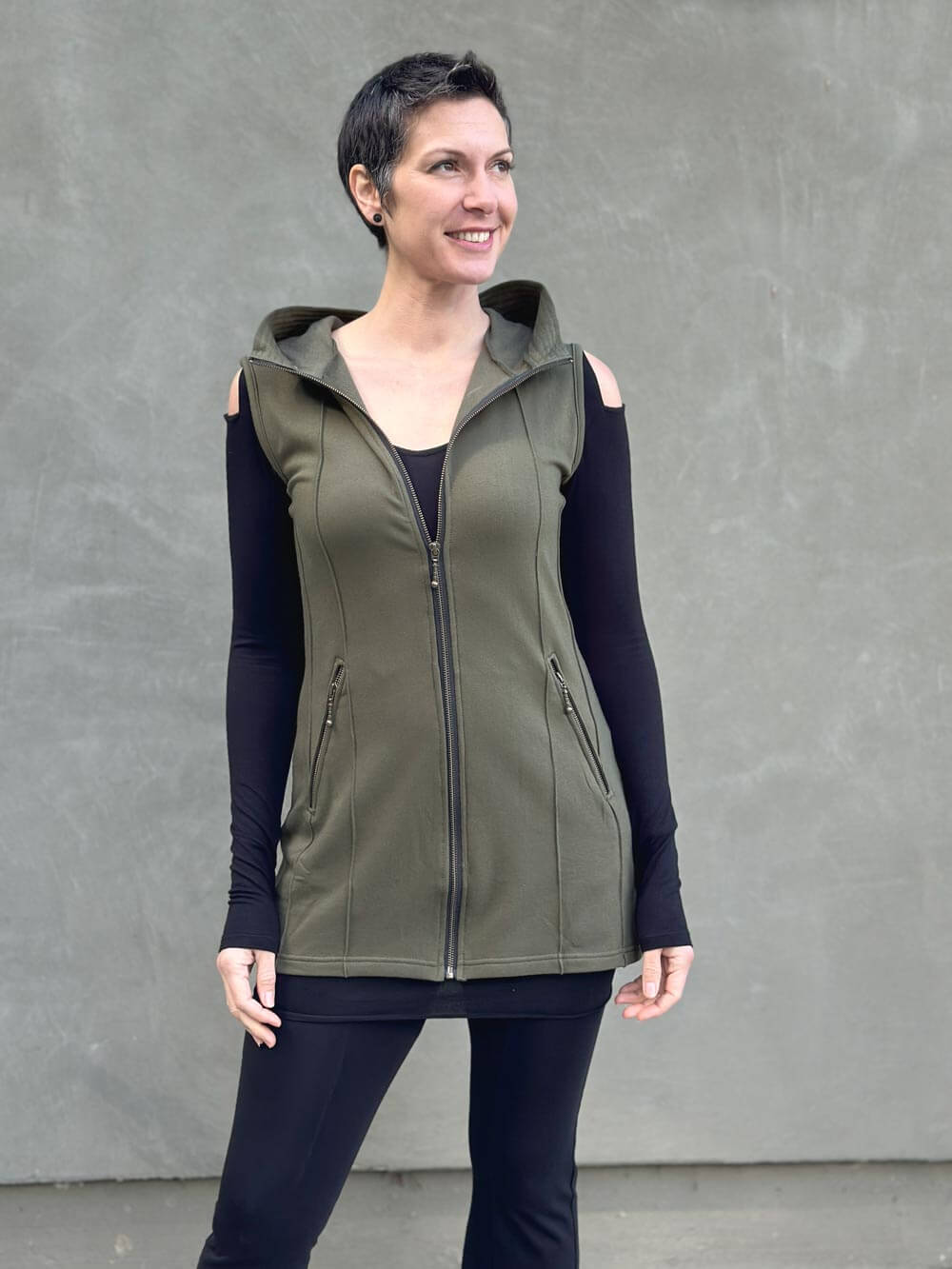 caraucci army green bamboo fleece hooded zipper vest with pockets #color_forest