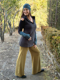 caraucci black bamboo fleece hooded zipper vest with pockets #color_black