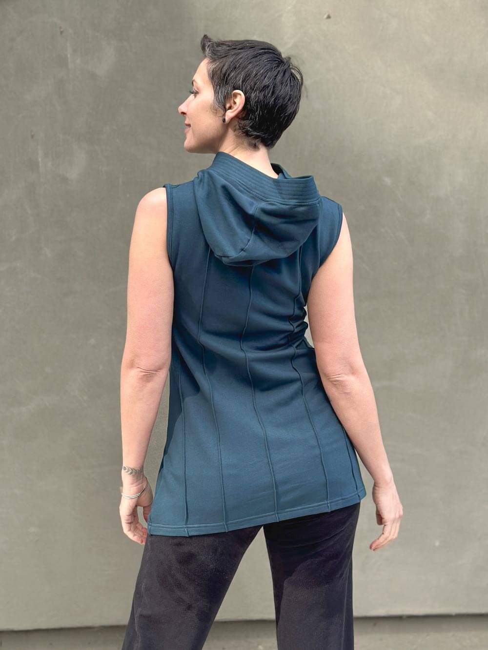 caraucci teal blue bamboo fleece hooded zipper vest with pockets #color_teal