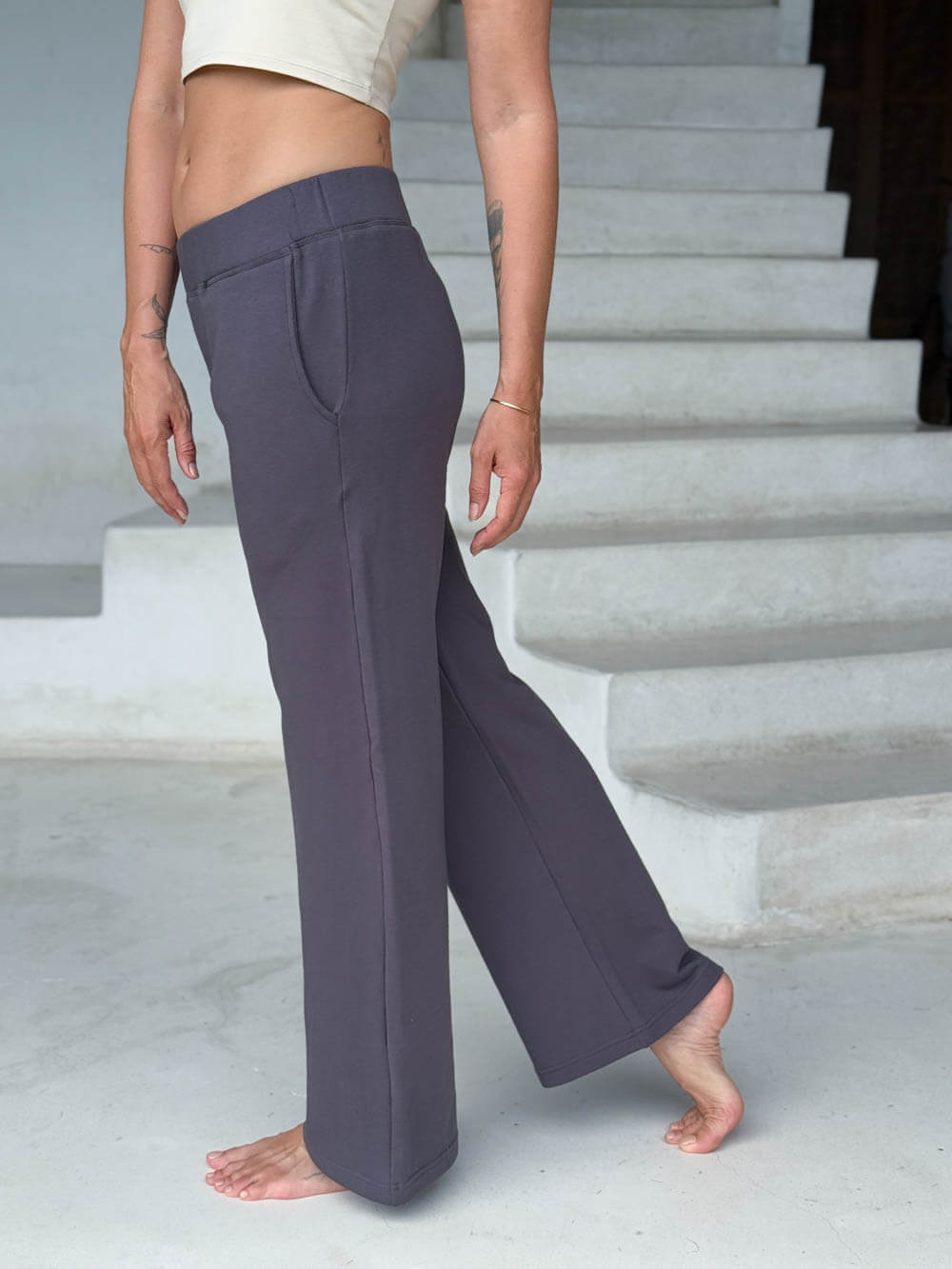 caraucci bamboo fleece pocket sweatpants in steel grey #color_steel
