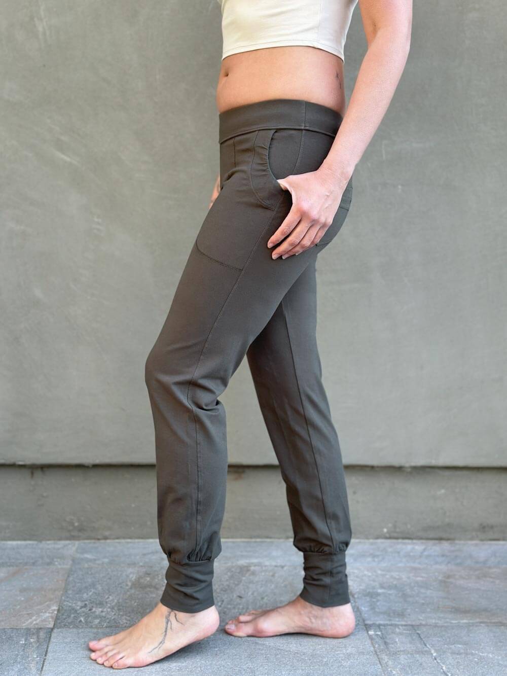 【COSYHARU】Pigment Wide Brushed Training Pants Amazon.com: COZZIPLUS Womens Velvet Pant,Soft Velour