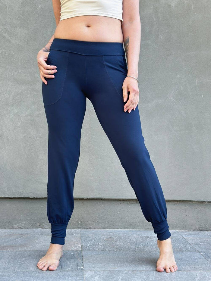 women's bamboo spandex navy blue jogger pants with two front pockets #color_navy