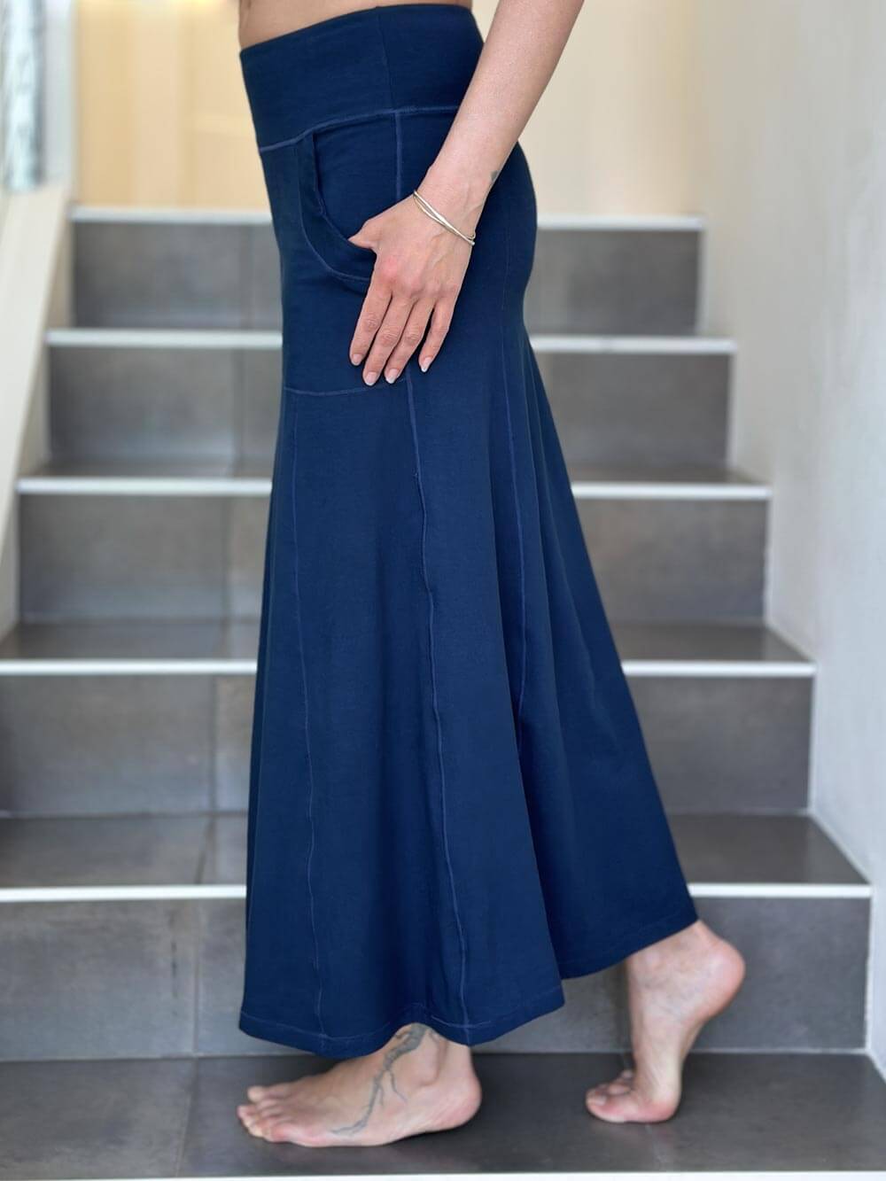 Navy blue skirt with pockets best sale