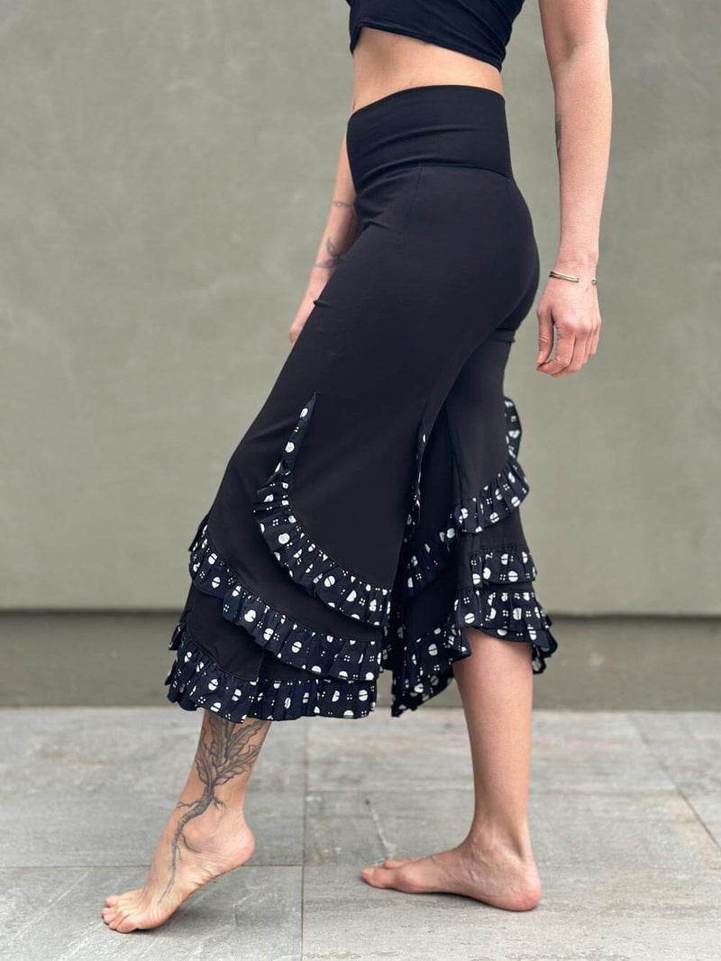 caraucci women's cotton lycra stretchy black ruffle bloomer pants with batik print trim #color_white