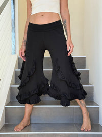 caraucci women's cotton lycra stretchy black ruffle bloomer pants #color_black