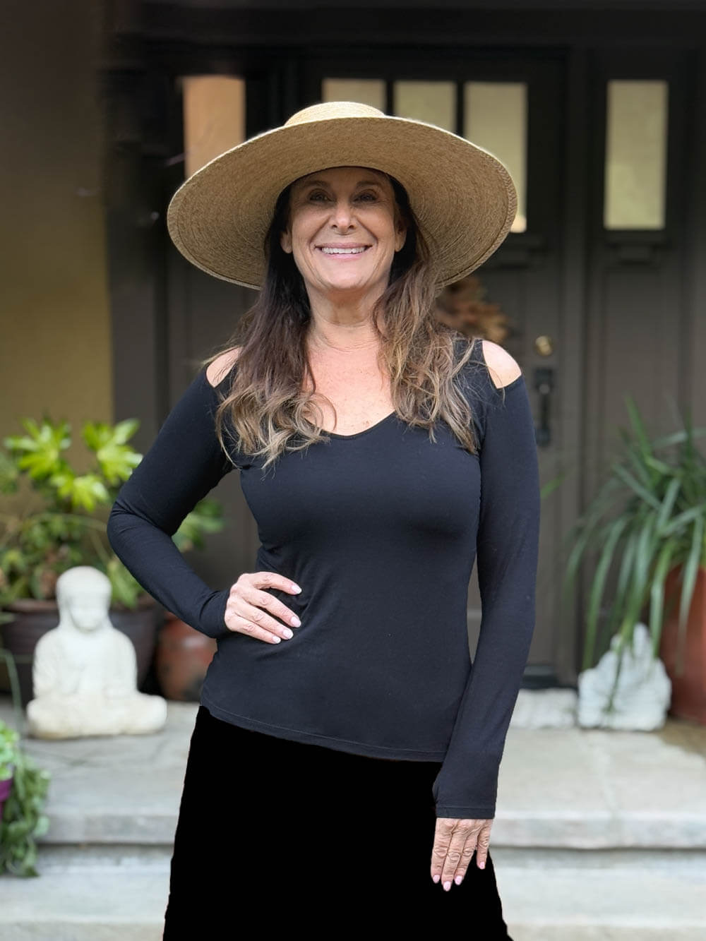 caraucci black long sleeve cold shoulder top with thumbholes #color_black