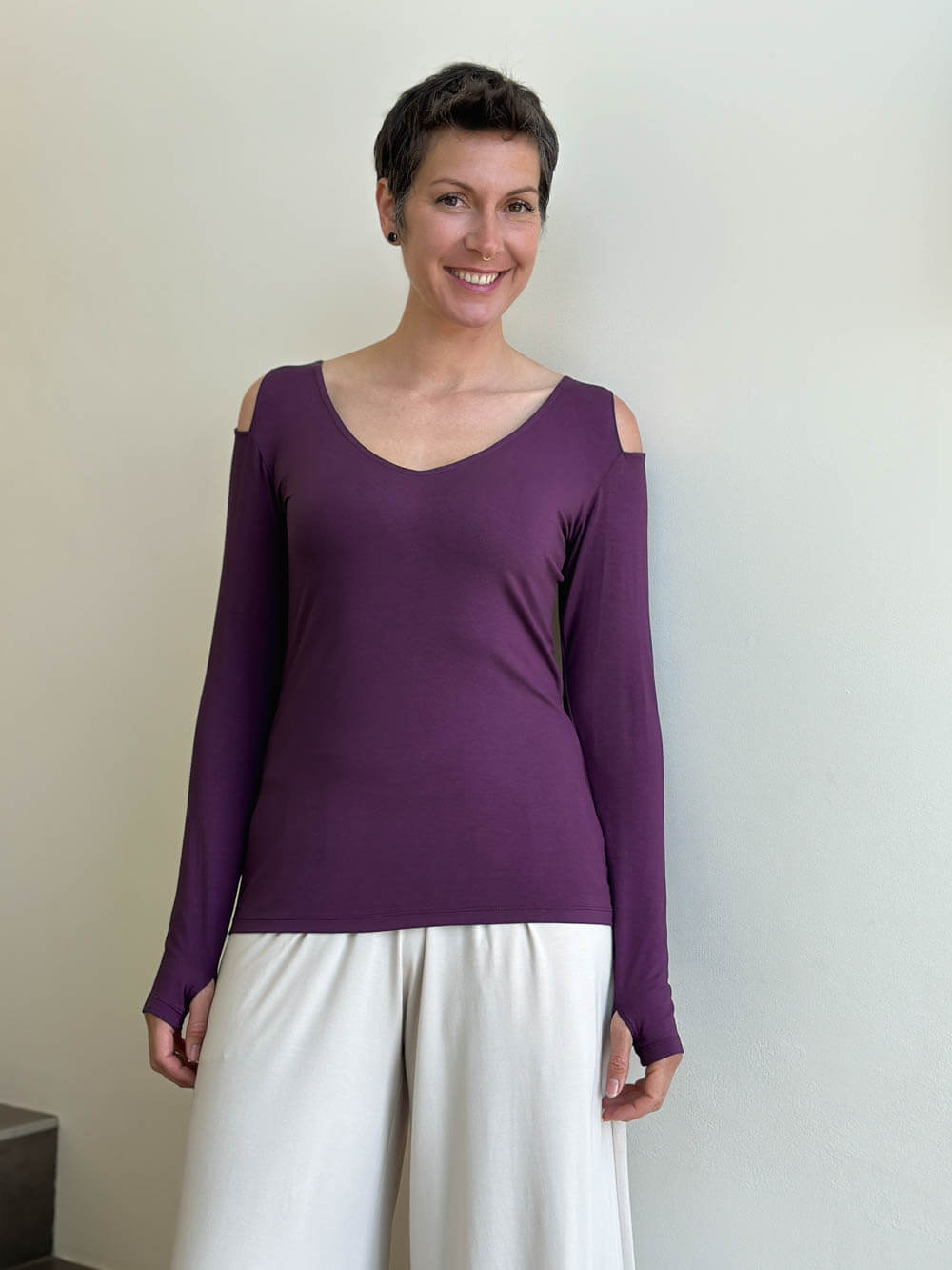 Peekaboo Top | Women's Long Sleeve Cold Shoulder Top – CARAUCCI