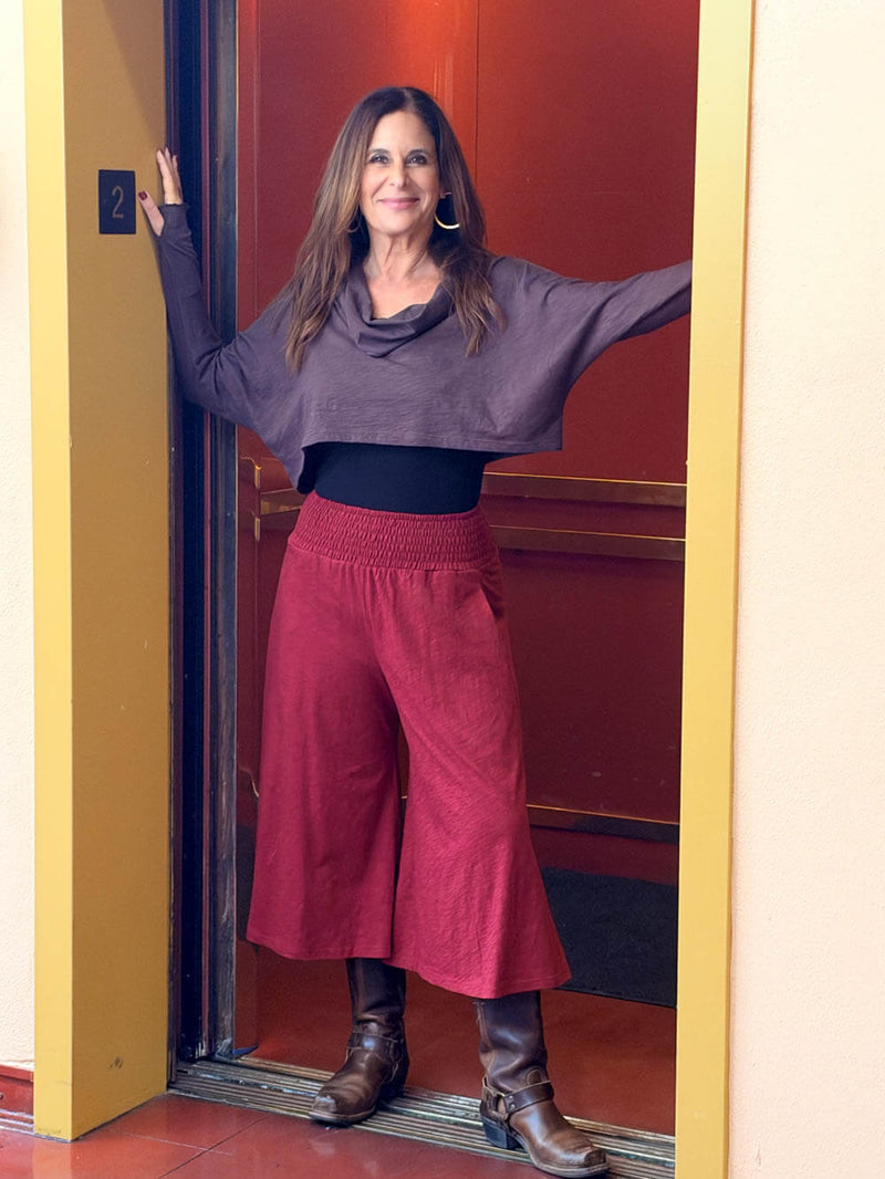 caraucci wide leg flare crimson maroon cotton culotte pants with pockets #color_crimson