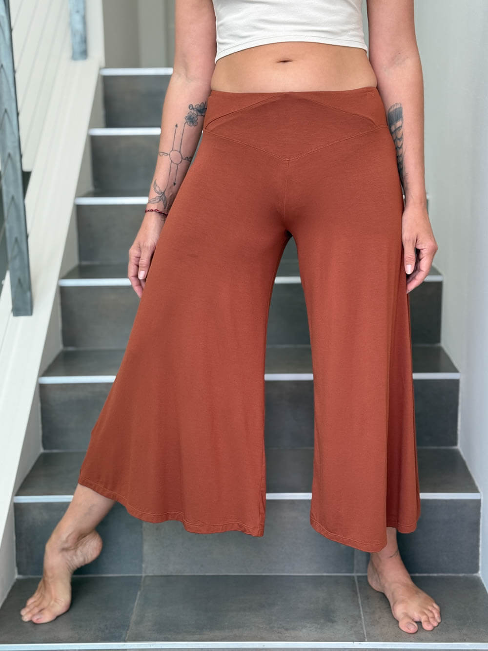 caraucci women's burnt orange wide leg cropped flare pants #color_copper