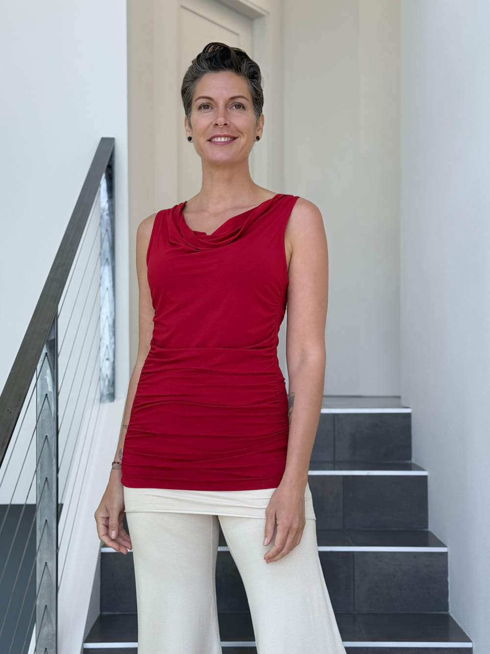 トップス Side Gather Tops Jersey Side Ruched Sleeveless Drape Front Top | Women's