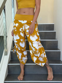 Golden Ginkgo Ruched Pant