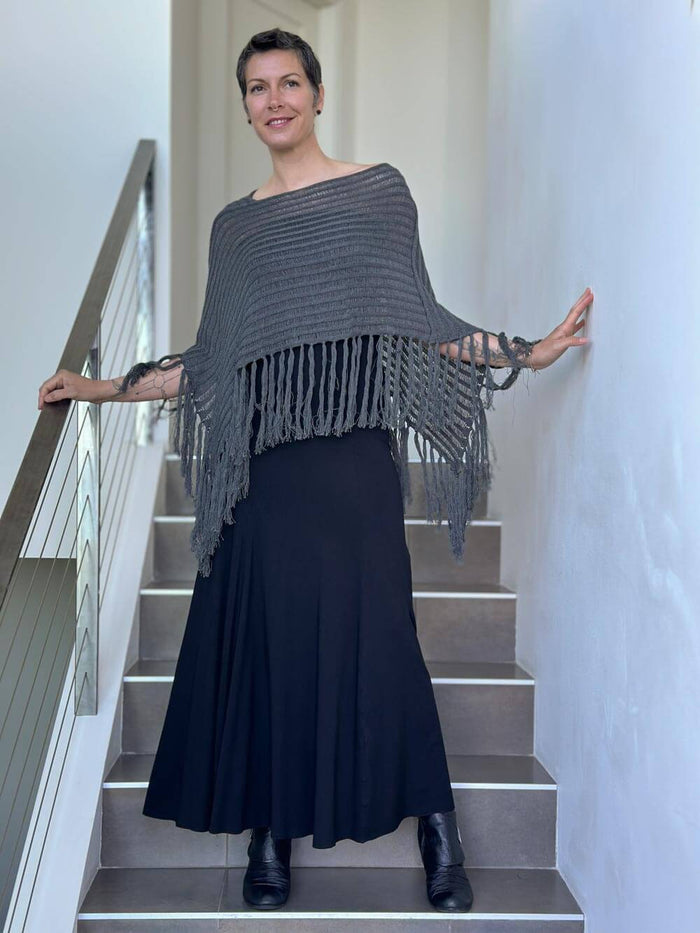 caraucci gray hand-knit cotton fringe poncho #color_charcoal