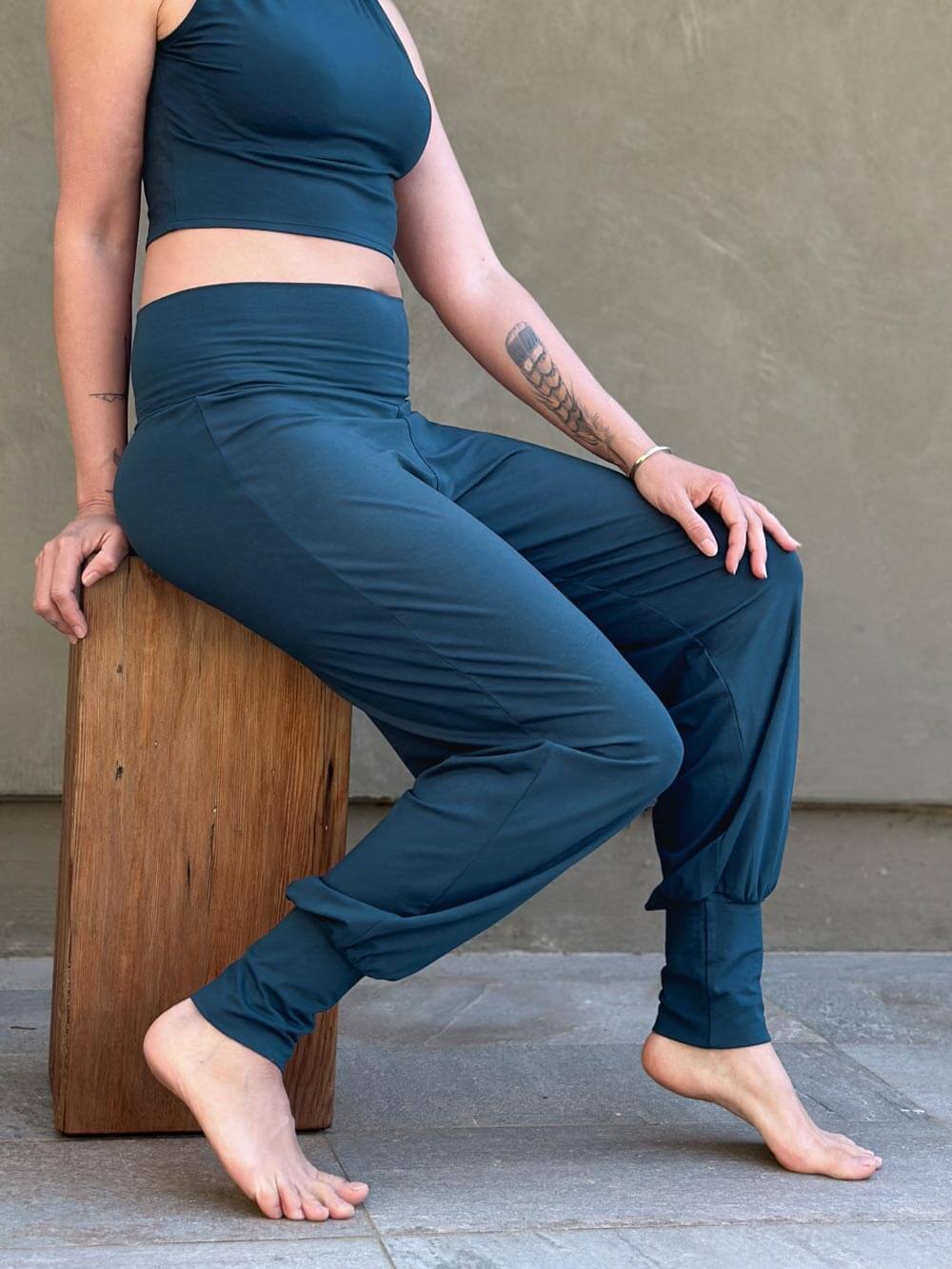 caraucci women's teal blue slim fit jogger pants with fold over waistband  #color_teal