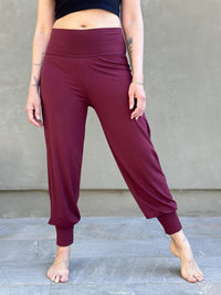 caraucci women's maroon slim fit jogger pants with fold over waistband  #color_wine