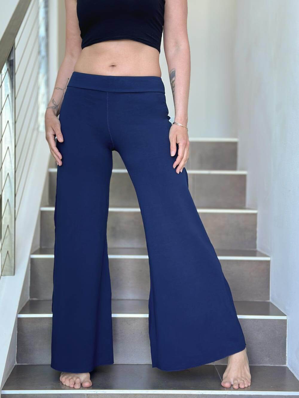 caraucci stretchy navy blue flare-leg pants #color_navy