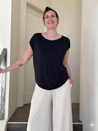caraucci plant-based rayon jersey lightweight black unstructured cap sleeve tee #color_black