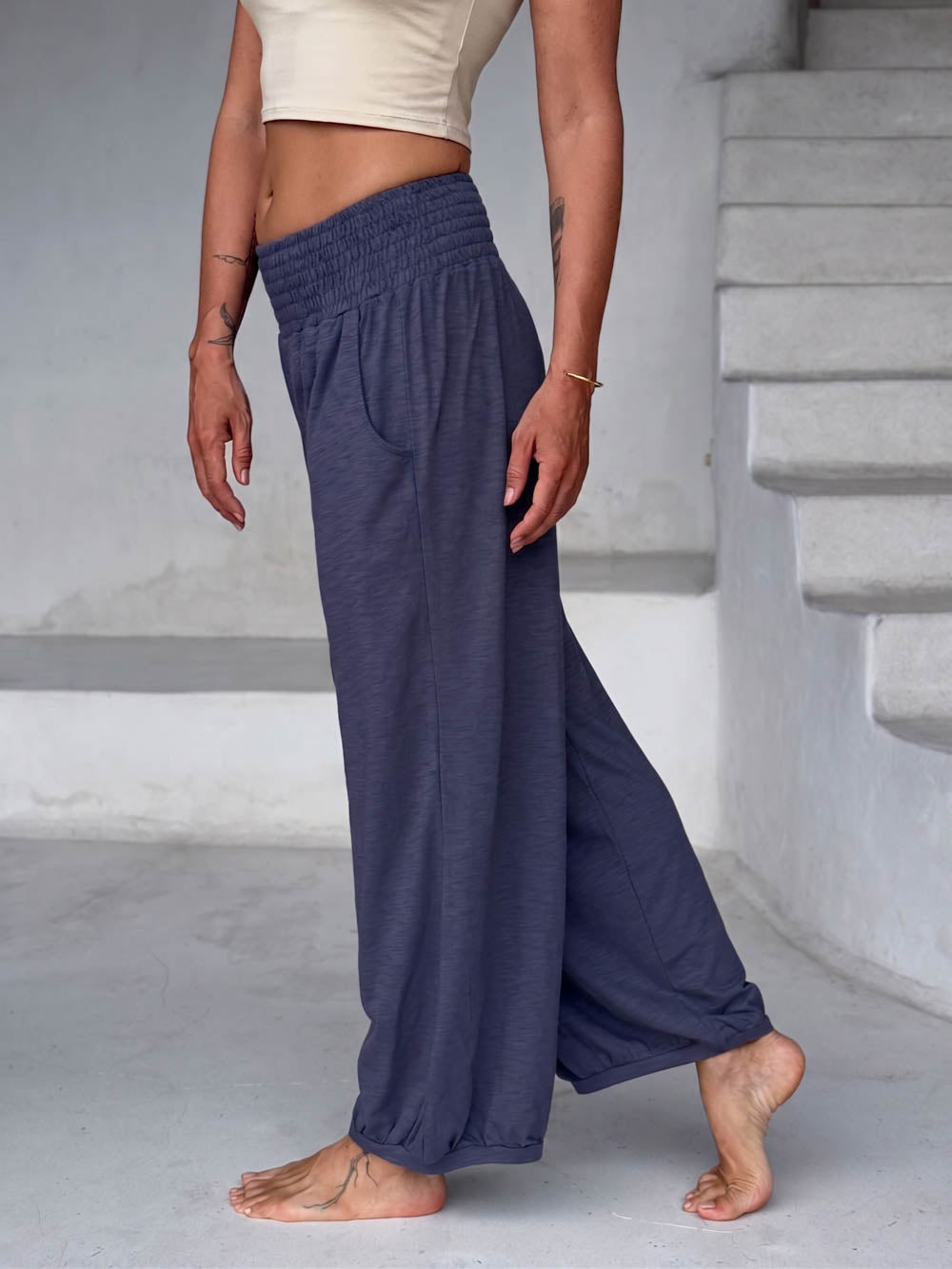 caraucci navy blue smocked waist cotton jogger pants with side pockets #color_midnight