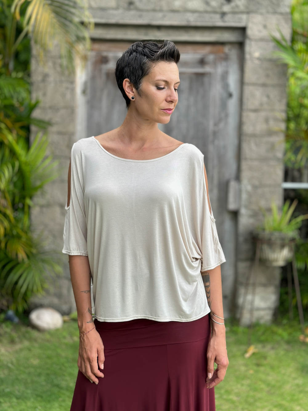 Open Shoulder Top | Women's Loose Cutout Shoulder Top | CARAUCCI